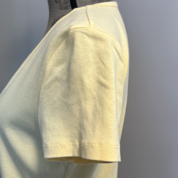 Talbots 100% Pima Cotton V Neck Short Sleeve Sz M Lemon Yellow Tee Shirt Top - Picture 5 of 7